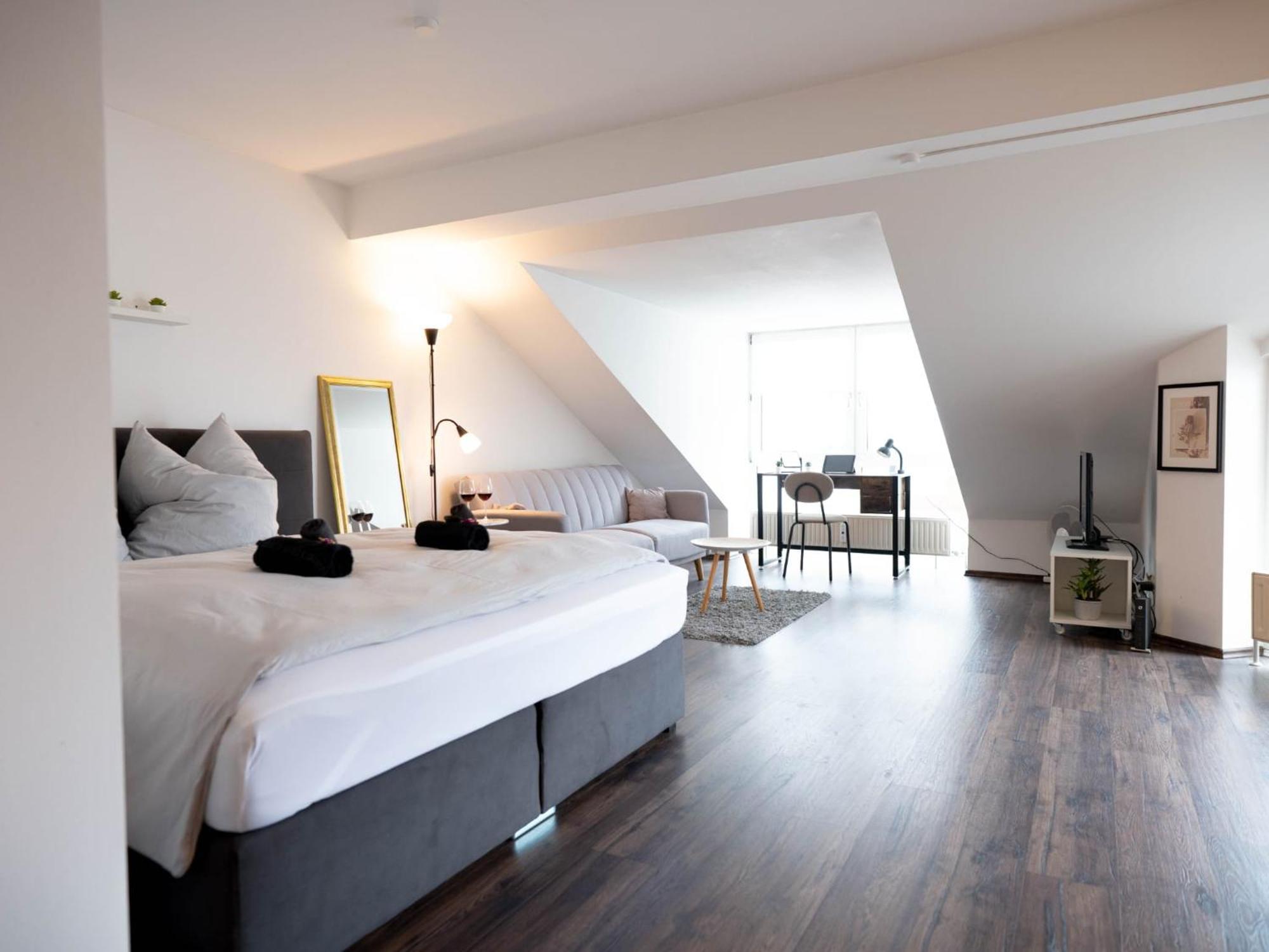 Studio Mit Balkon Кобург Экстерьер фото